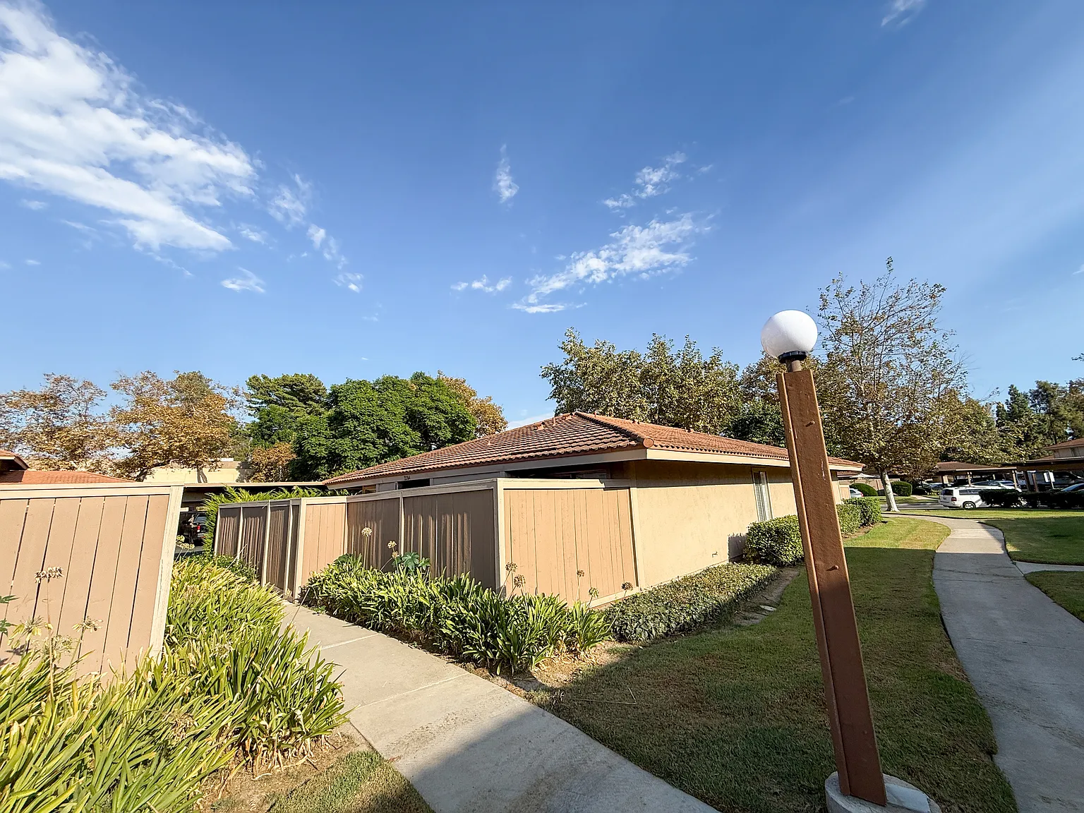 2 bed, 1054 sqft, $3,500 — Photo 1