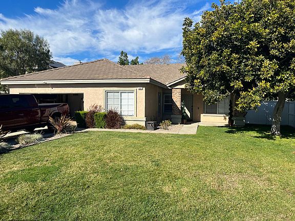 3rd image of 202 Mescalita Ct