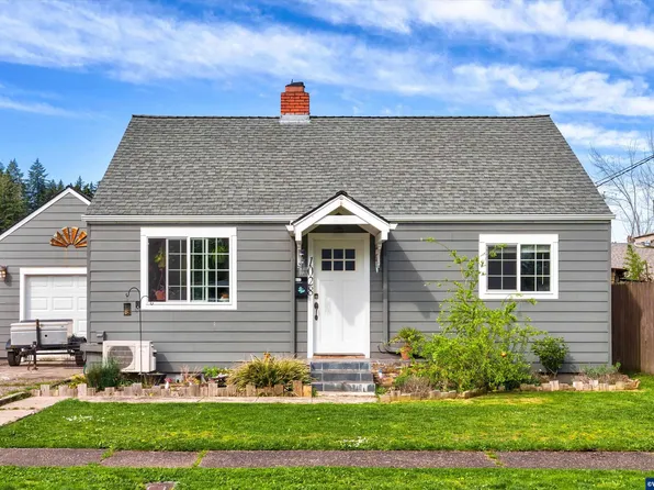 1028 4th Ave, Sweet Home, OR 97386