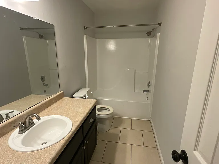 1434 Paul Caswell Blvd — Photo 7