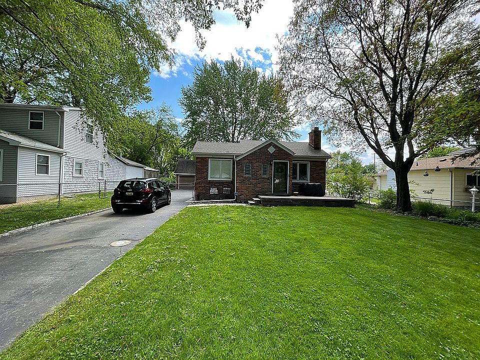 1st image of 21810 Maxine St