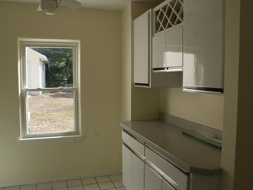 1st image of 1615 S Peninsula Dr