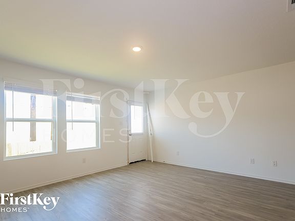 4th image of 1702 Morse Way