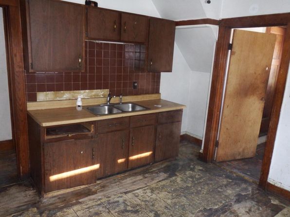 milwaukee-wisconsin-447537639 picture