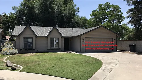 5233 W Iris Ct Photo 1