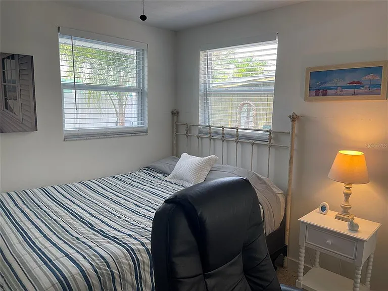 2904 Avenue B — Photo 7