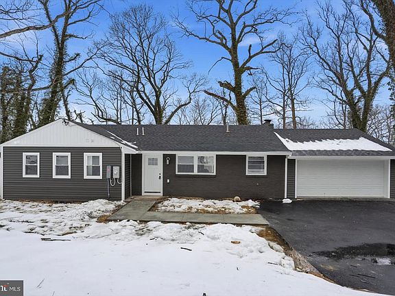 2nd image of 8820 Littlewood Rd