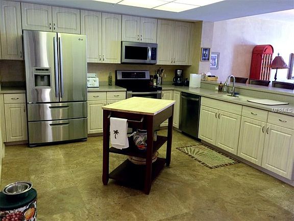 5th image of 19710 Gulf Blvd APT 503