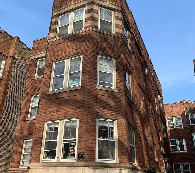 2046 W Farragut Ave #1