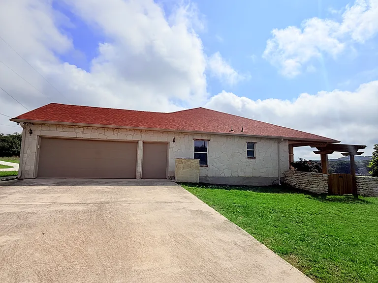 412 Shayla Ln — Photo 41
