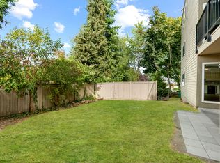 2349 10th Ave E APT 202, Seattle, WA 98102