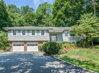 5 Oriole Pl, Rye Brook, NY 10573