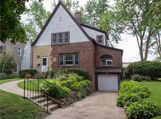 4310 Northwest Dr, Des Moines, IA 50310