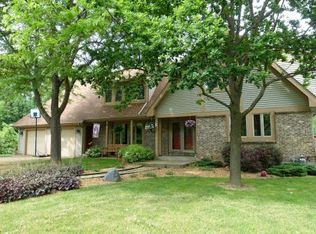 9663 Park Ridge Trl, Berrien Center, MI 49102