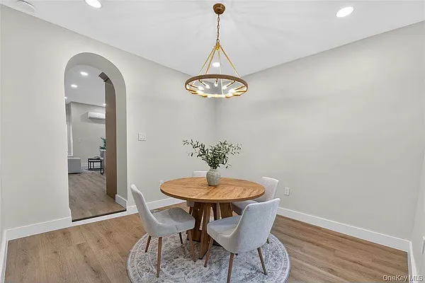 Dining area, photo 1