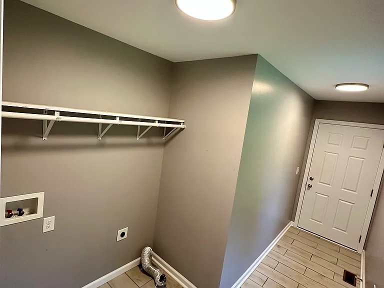 4225 Rickman Rd — Photo 13