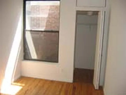 Rented by Eric Goodman Realty Corp | media 24