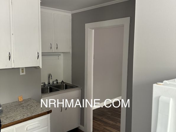 8 King Street, Norway - 2, 8 King St, Norway, ME 04268