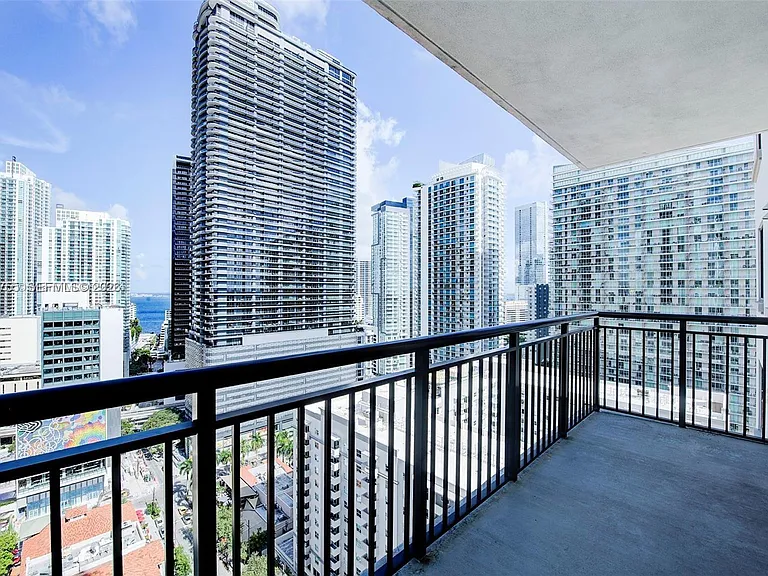 999 SW 1st Ave #2517 — Photo 33
