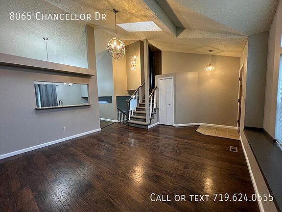 4th image of 8065 Chancellor Dr