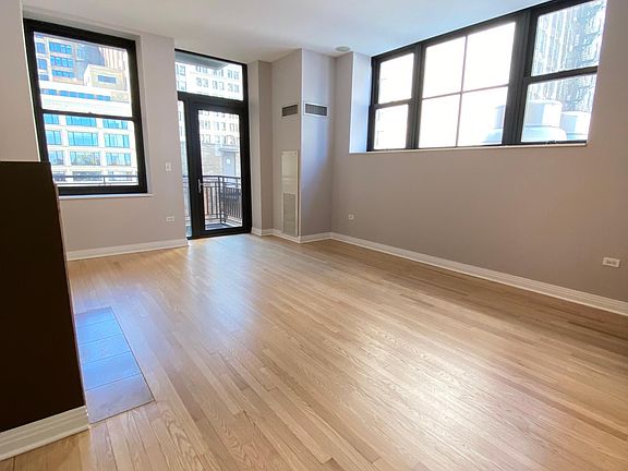 2nd image of 6 N Michigan Ave Unit 1007