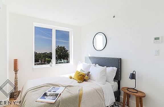 3rd image of 200 Linden Blvd #1C