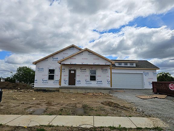 2nd image of 825 Karsten Dr