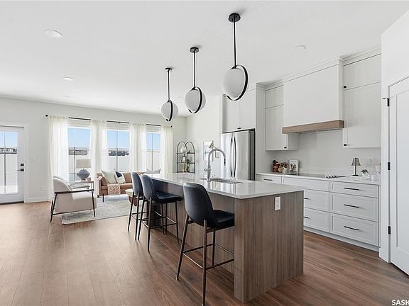 4th image of UNIT 22-720 Brighton BOULEVARD