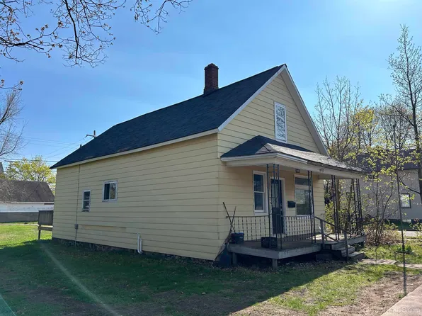 702 Wabash St, Ishpeming, MI 49849