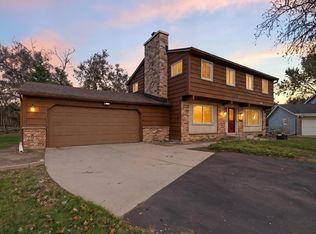 1334 West Paradise COURT, Glendale, WI 53209