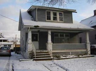 3985 E 53rd St, Newburgh Heights, OH 44105