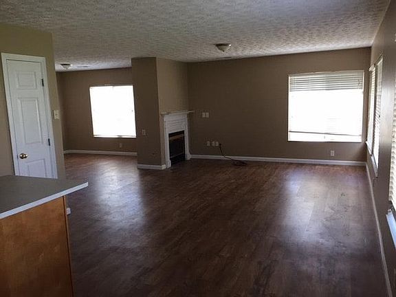 2nd image of 4631 Olde Park Dr