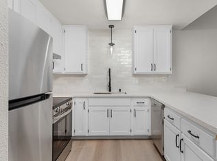 2428 Edgewater Dr APT 32, Santa Rosa, CA 95407