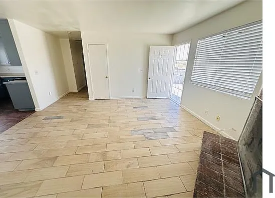 3 bed, 1108 sqft, $2,000 — Photo 4
