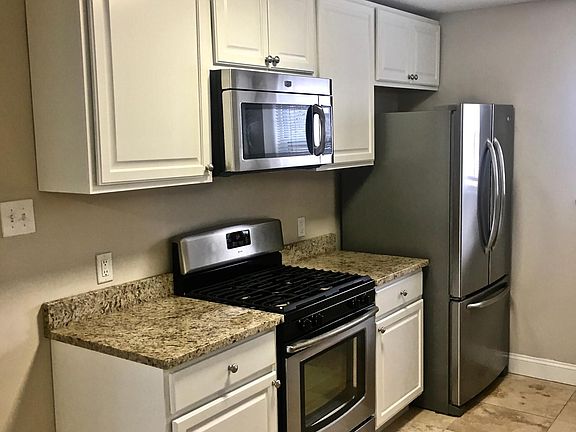 4th image of 7526 Buckingham Dr APT 2W