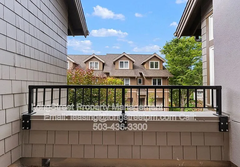 10247 NW Village Heights Dr — Photo 56