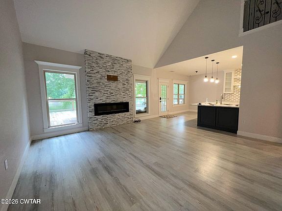 3rd image of 150 Driftwood Rd