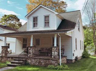 202 W George St, Milford, PA 18337