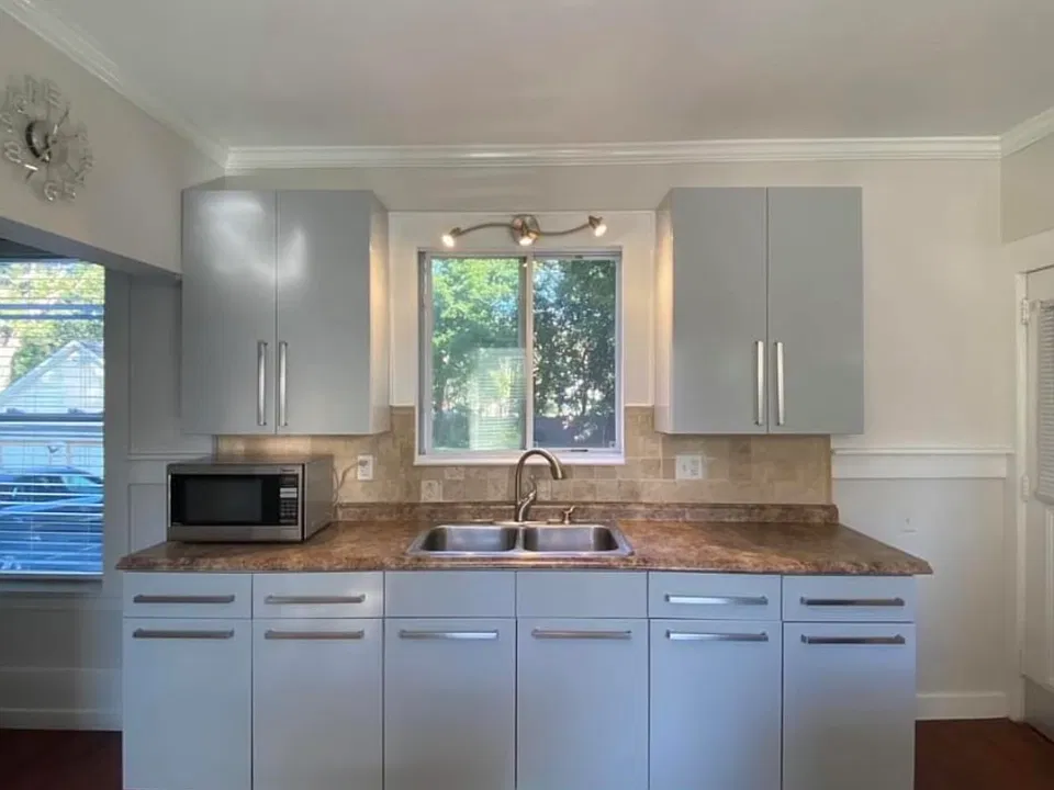 9 Maple St