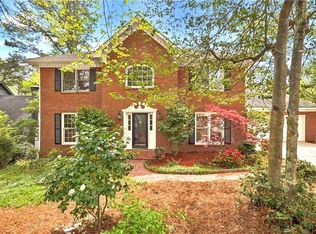 5055 Roxburgh Dr, Roswell, GA 30076