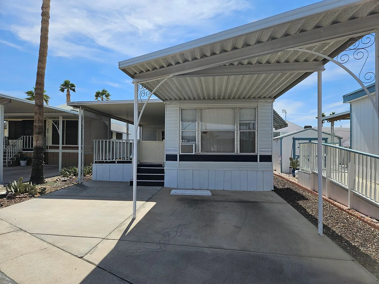 Cute Park Model for rent in a lively 55+ Park! — Photo 3