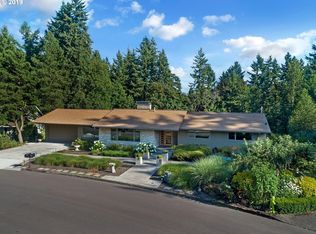 1420 SW Woodward Way, Portland, OR 97225