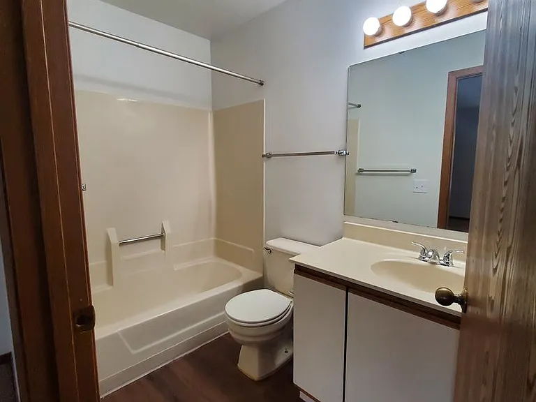 Orchard Village Apartments — Photo 74