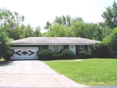 3921 Maple Ave, Northbrook, IL, 60062