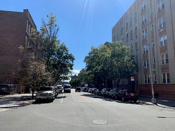 2nd image of 680 W 204th St