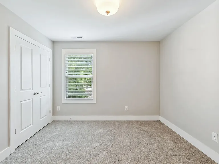 1712 Nubell St — Photo 27