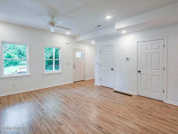 5th image of 1444 S Hancock St