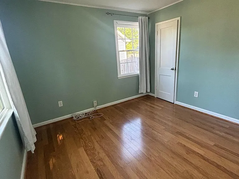 6844 Westmoreland Rd — Photo 11