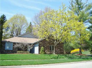 4495 Copperhill Dr, Okemos, MI 48864