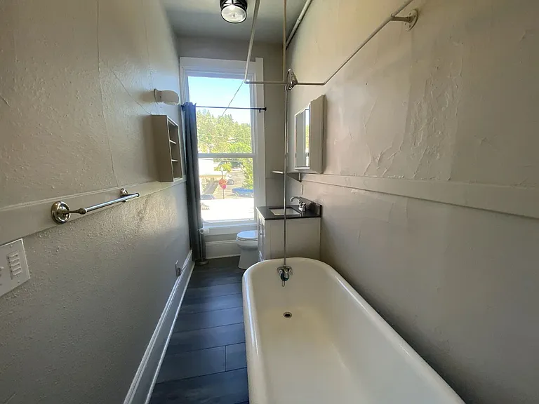 624 SE Main St — Photo 21